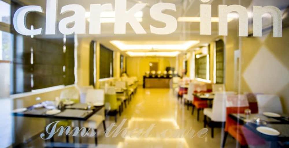 Clarks Inn Nehru Place New Delhi Eksteriør bilde