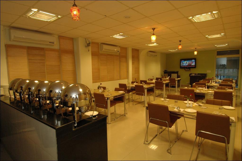 Clarks Inn Nehru Place New Delhi Eksteriør bilde