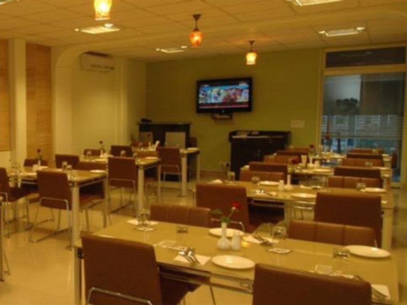 Clarks Inn Nehru Place New Delhi Eksteriør bilde